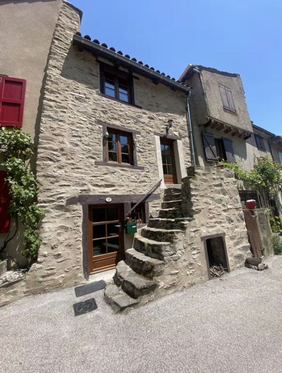 Maison de village BLESLE 132000€ Agence Terres d'Immo